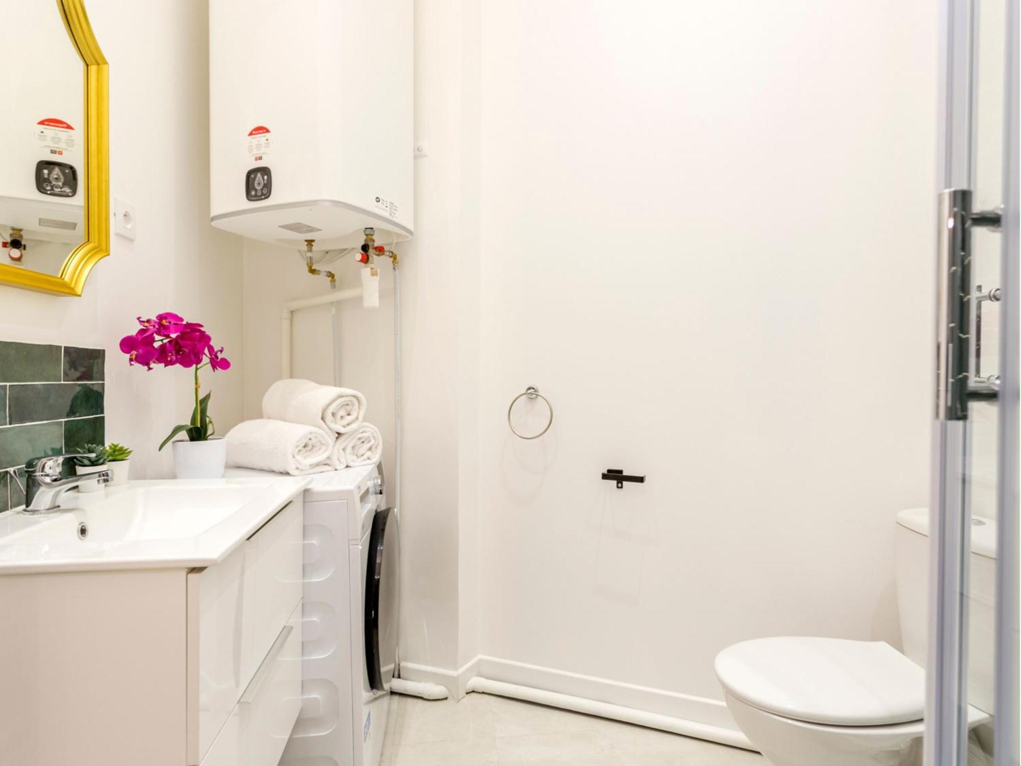 Cozy Apartment - Champs Elysees - Monceau パリ エクステリア 写真