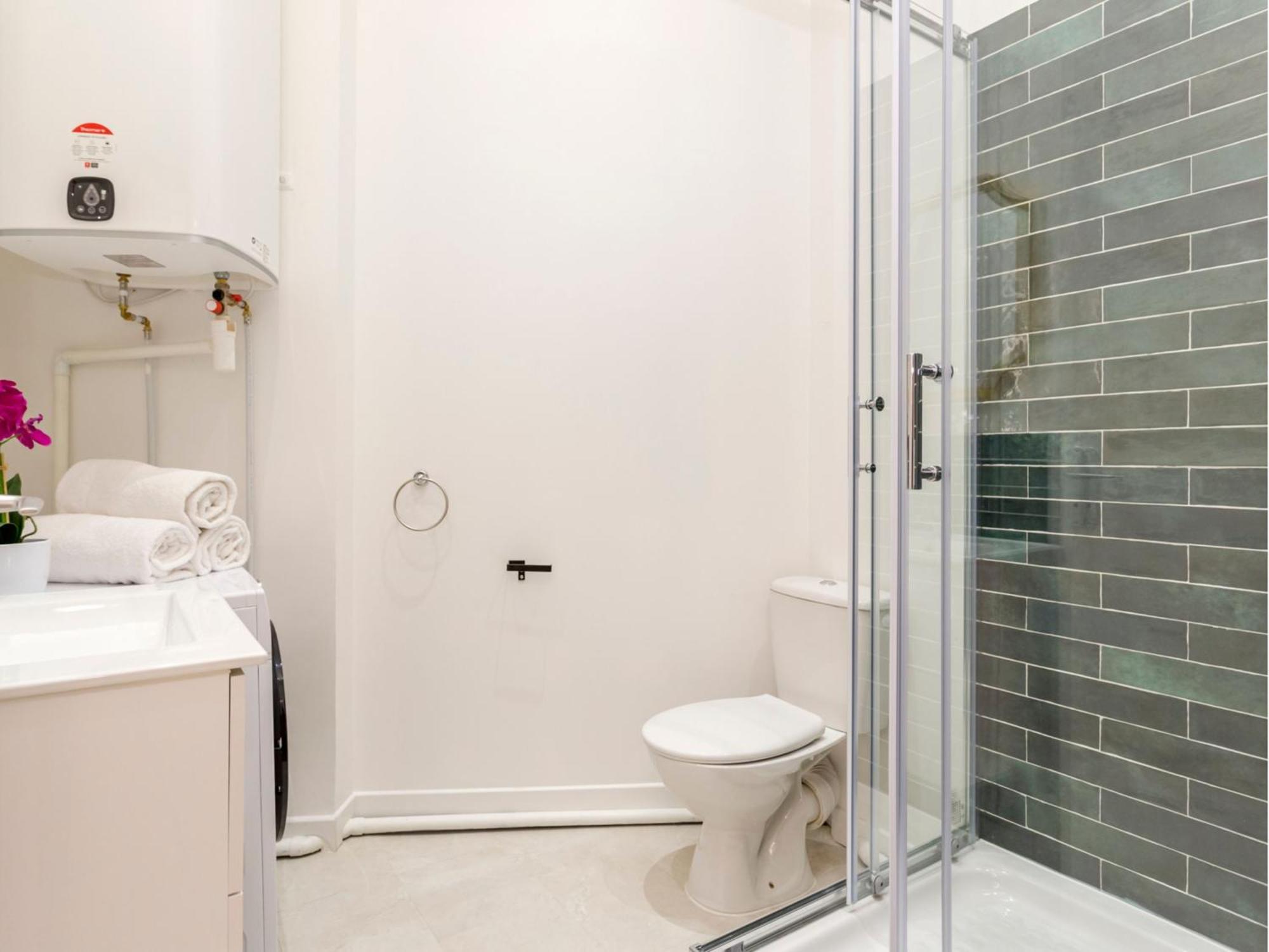 Cozy Apartment - Champs Elysees - Monceau パリ エクステリア 写真